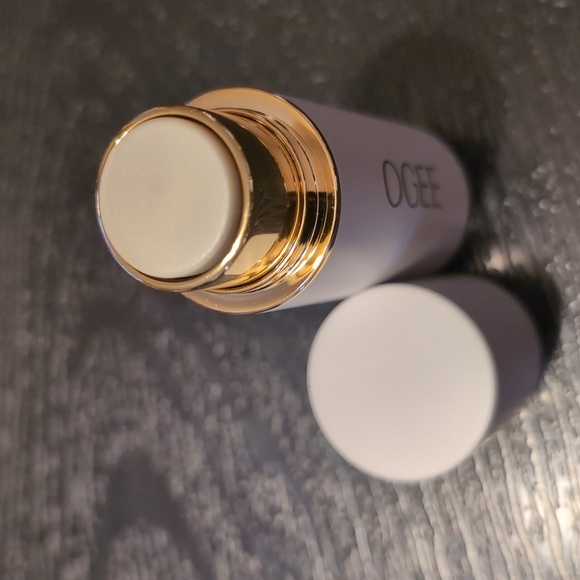 Ogee Sculpted Face Stick- OPAL - Picture 2 of 3